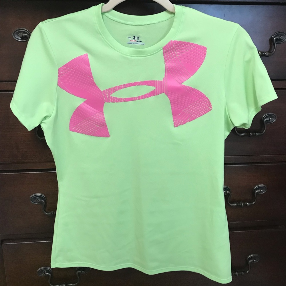 Athletic shirt
